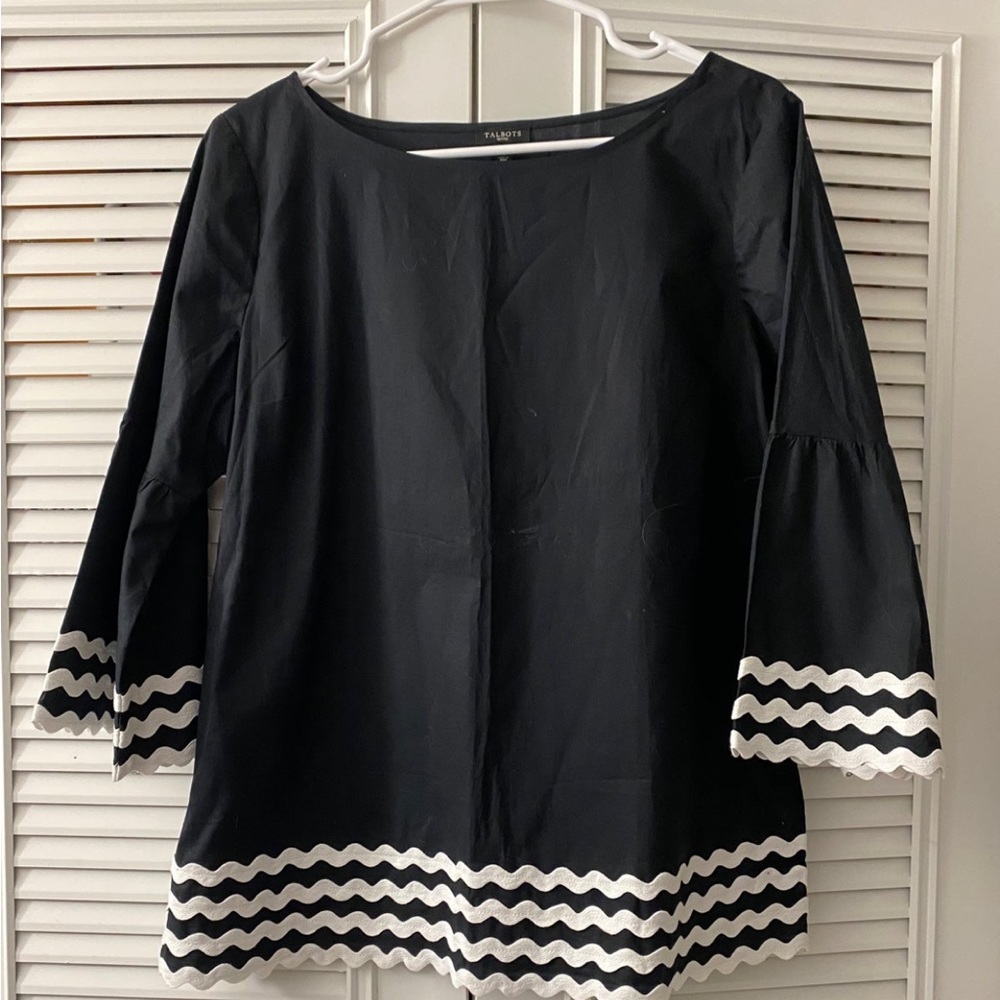 Women’s blouse